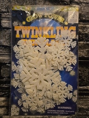 Glow Power Toy Major Glow in the Dark TWINKLING SNOWFLAKES 20pcs Ceiling Wall