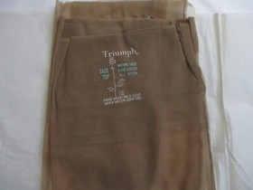 1 PR VINTAGE TRIUMPH SEAMED FULL FASHIONED NYLON STOCKINGS SIZE 12 MED 35" BEIGE