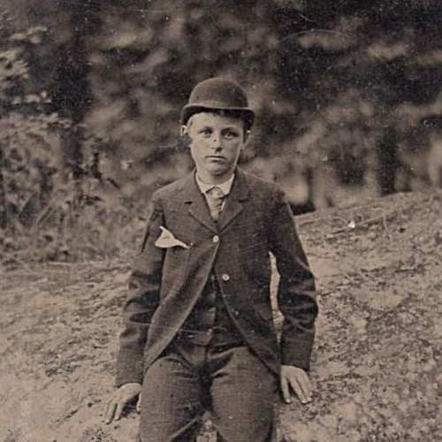 1900s Teen Boy LARGE BOULDER RARE OUTDOOR NATURE PHOTO 1/6 Plate Tintype - Bild 4 von 5