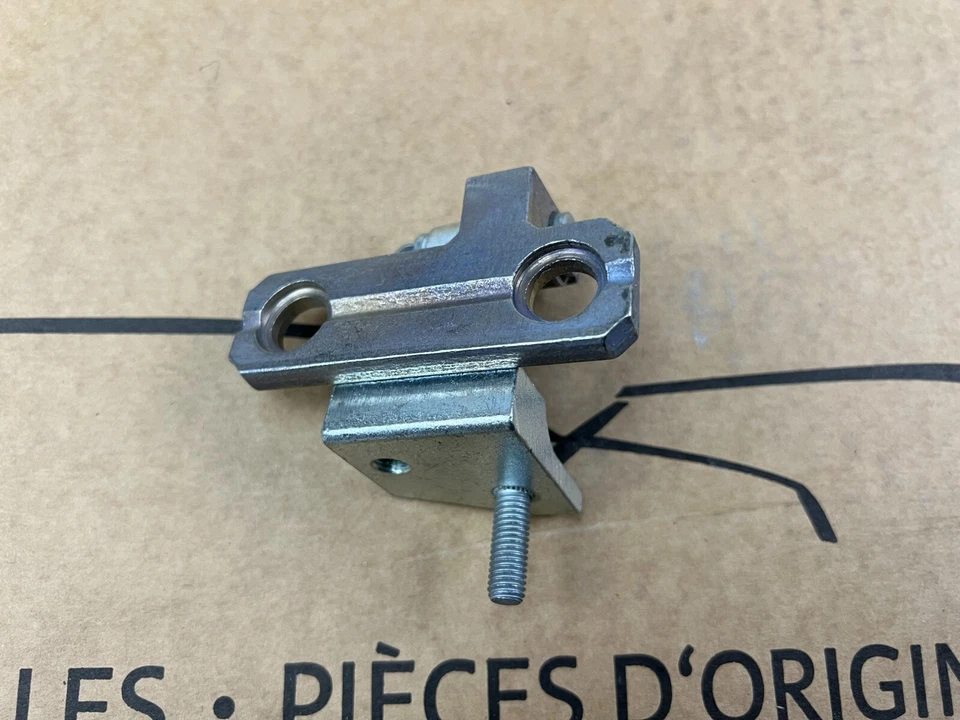 Bisagra de puerta trasera izquierda original VW Phaeton 3D4833401B OEM Foto 4 de 4