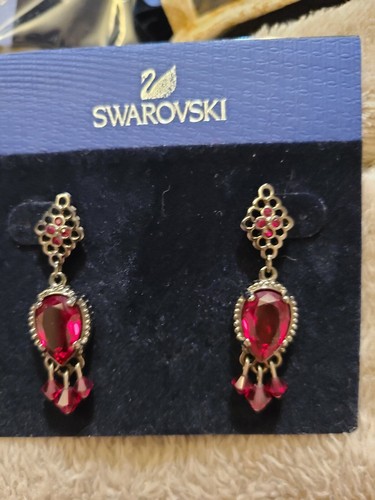 Swarovski Swan signed red crystal pierced earrings - 第 1/1 張圖片