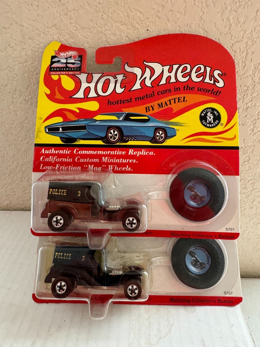 Hot Wheels Lot 2x 25th Anniversary Paddy Wagon Police 3 Collectors