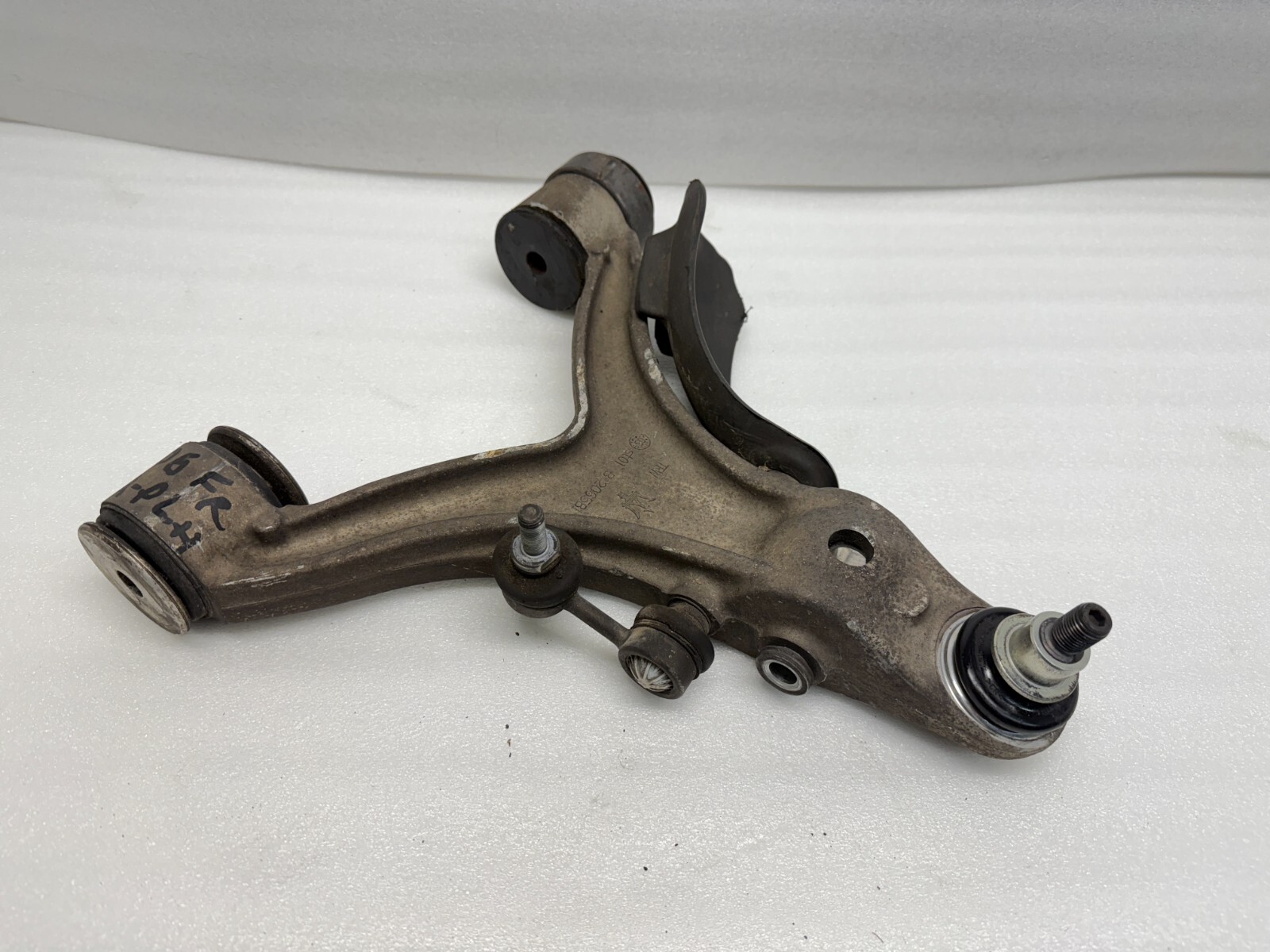 P50370 2003-2012 Maserati Quattroporte M139 Front Suspension Control Arm LH OEM