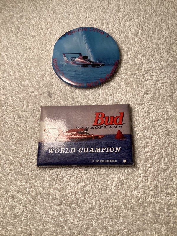 Miss Budweiser Hydroplane Button Set.(G1)
