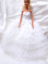 B833 - BARBIE 2000s Gorgeous White Chiffon Flounce Wedding Dress / Evening Maxi
