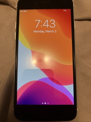 iPhone SE 2020 White In Near Perfect Condition, iOS 13.6, 100% BH, AT&T, 64GB