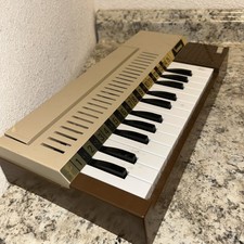 Vintage Bontempi B2 Battery Operated Organ Keyboard Piano Classic Kids Toy Works