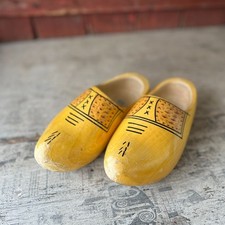 Vintage Dutch Wooden Clogs Yellow Hand-Painted Size 25/26 Decorative Or Function