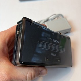 Nintendo 3DS Handheld Video Game Console Black CTR-001 (USA) W Charger US Model
