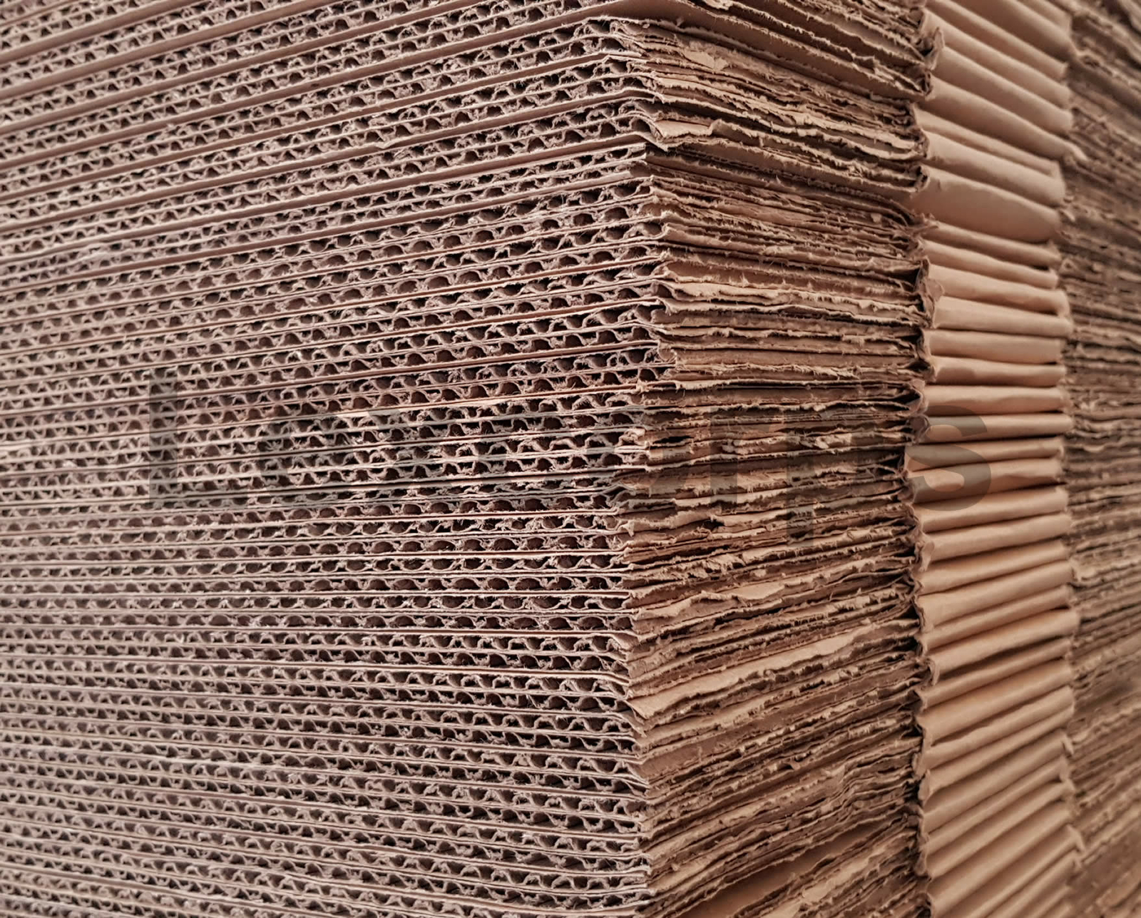 13-3/4x10-1/4x9-1/8 SHIPPING BOXES STRONG 32 ECT 25 Pack