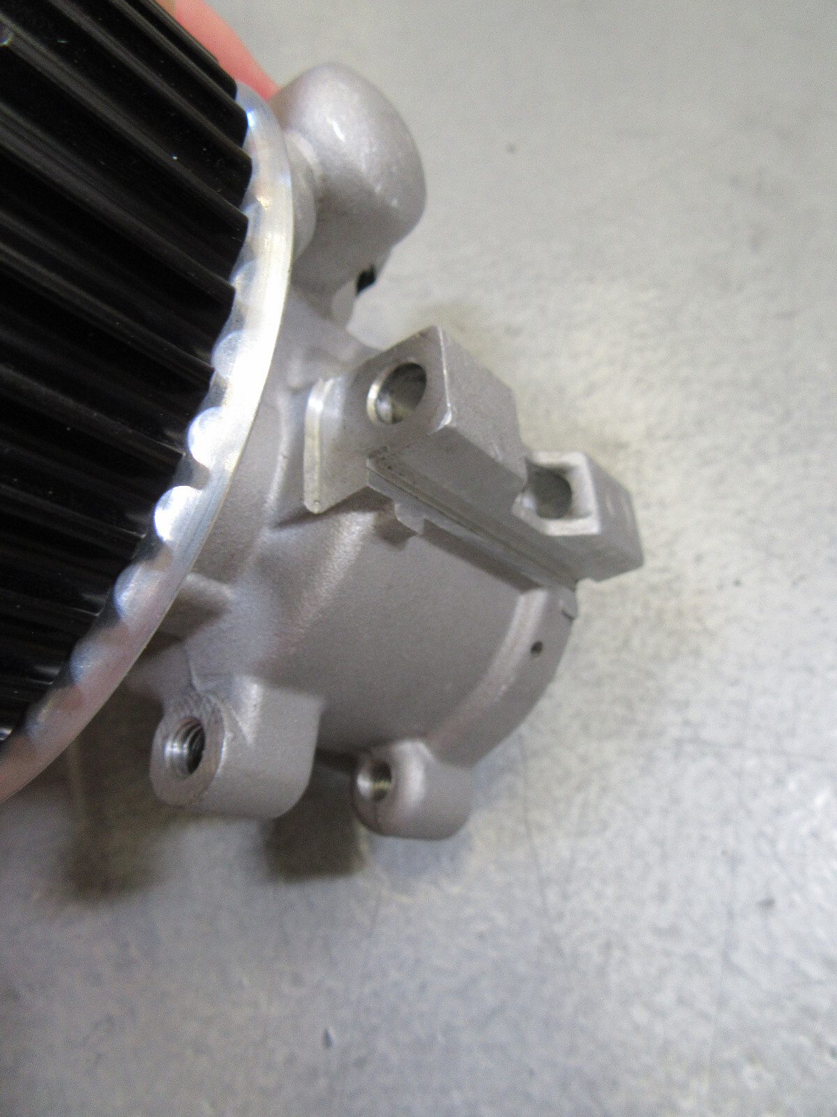 Jones Racing PS9008AL Power Steering Pump w/ PS6106B40 Pulley