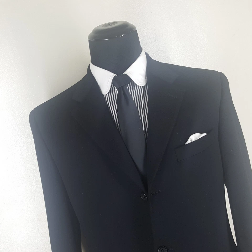 Blazer negro 100 % cachemir puro BARNEYS N Y 3 ventilaciones laterales 42 largo Foto 4 de 4