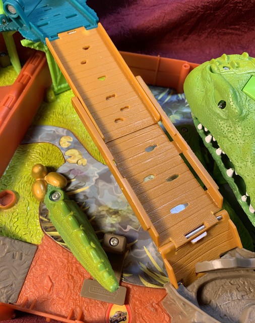 Matchbox Croc Escape Popup Playset eBay