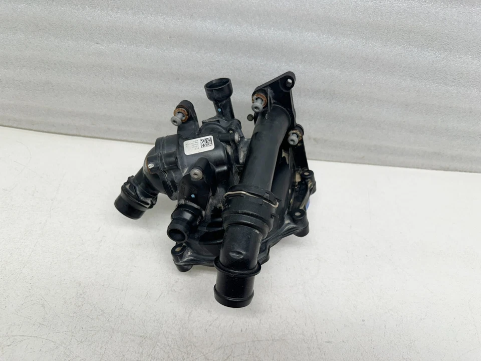 H408167 2014-2016 Volkswagen Beetle BOMBA DE AGUA 06K121111M OEM Foto 2 de 4