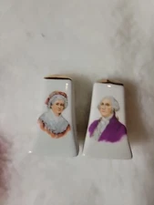 Vintage Souvenir Mount Vernon Va George and Martha Salt and Pepper Shaker Set