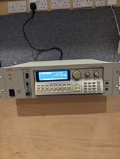 Akai Sampler S3000
