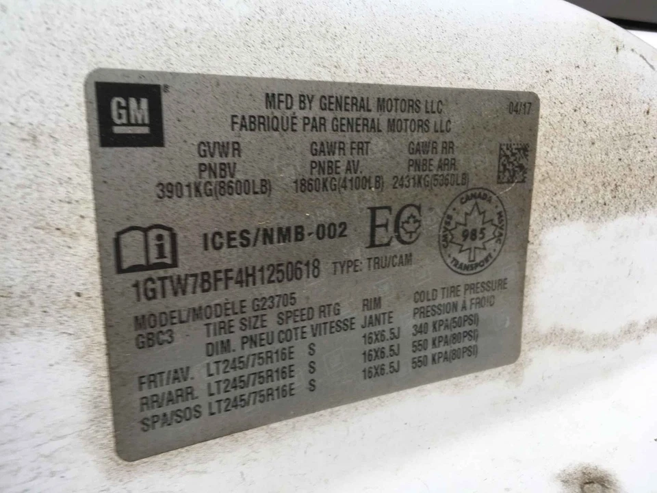 Used Speedometer Gauge fits: 2017 Gmc Savana 2500 van cluster KPH ID 84294386 Gr Foto 3 de 4