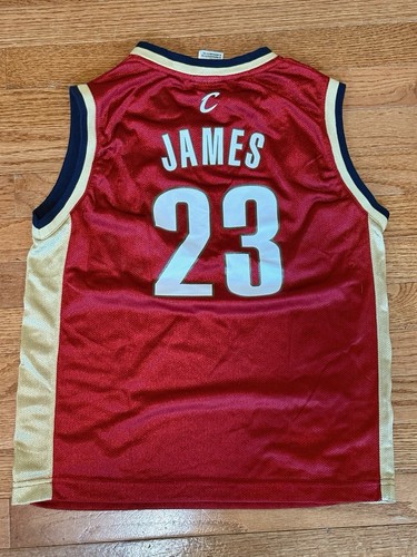 Lebron James Cleveland Cavs Baskebtall Jersey Youth M 10-12 Red Reebok NBA #23 - Picture 2 of 6