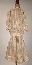 VICTORIAN 19TH C CHILD  S IVORY SILK DE CHINE DRESS W LACE TRIMS