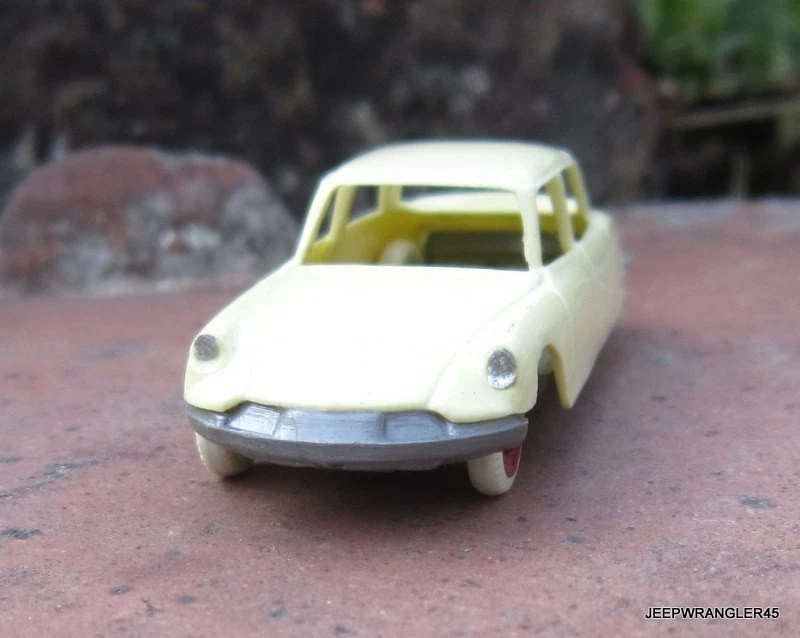 JOUEF HO / VOITURE MINIATURE CITROËN DS 19 1:87 - Photo 2/4