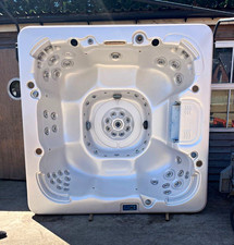 Vita Spa Hot Tub FREE DELIVERY