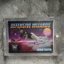 2020 Topps Big League Defensive Wizards Auto DW-14 Juan Soto Nationals