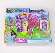 BARBIE Hot Wheels Spiral Race Racer Verse  Brooklyn and Malibu Mattel NIB