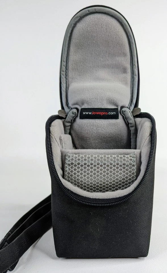 LOWEPRO MX25 Camera Case Black & Blue MX 25 EUC Excellent Used Condition - Image 4 of 4