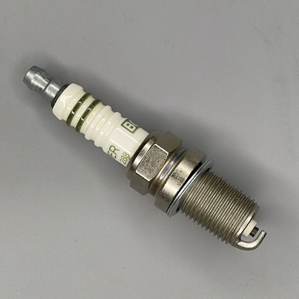 Свеча зажигания BOSCH 2 шт. для 1991-2002 Saturn SL1 SOHC L4 1,9 л - Изображение 2 из 4