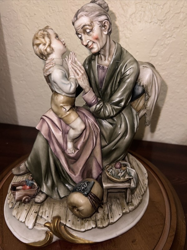 Milano Italy A ANTONIO BORSATO Porcelain GRANDMOTHER'S PRAYER Figurine w Labels