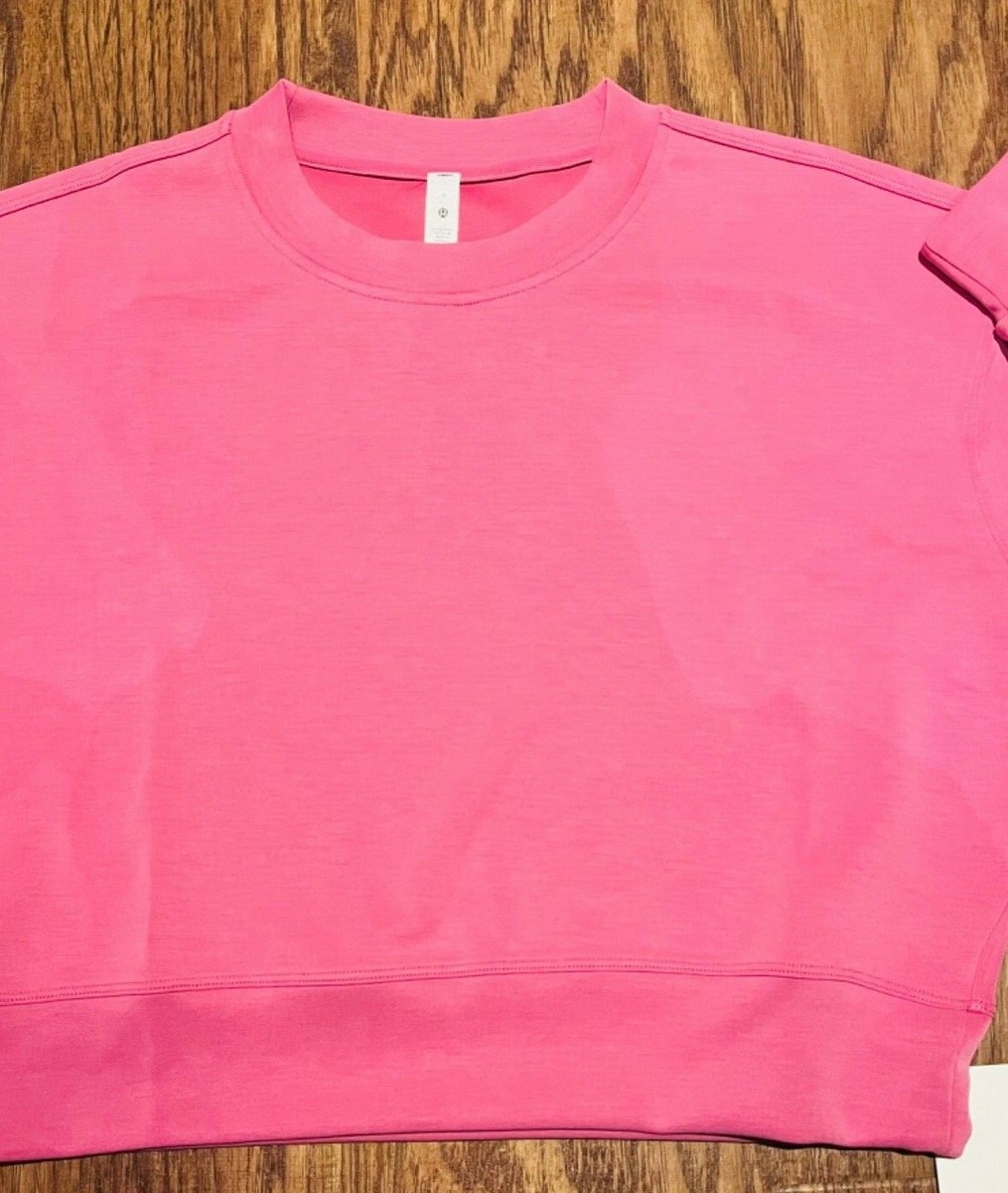 NEW Lululemon Perfectly Oversized Cropped Crew Softstreme