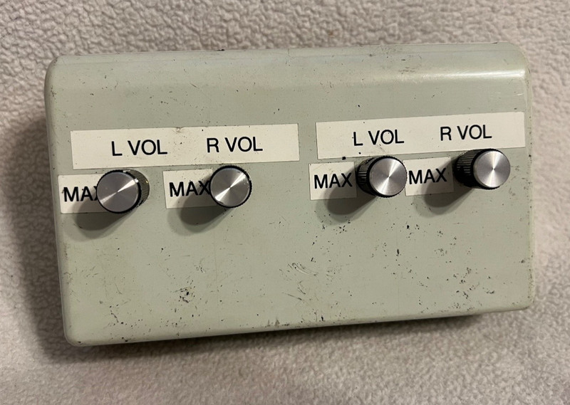 Used Volume Regulator Microphone Audio Input output Dual 2 Max Min Ham Radio