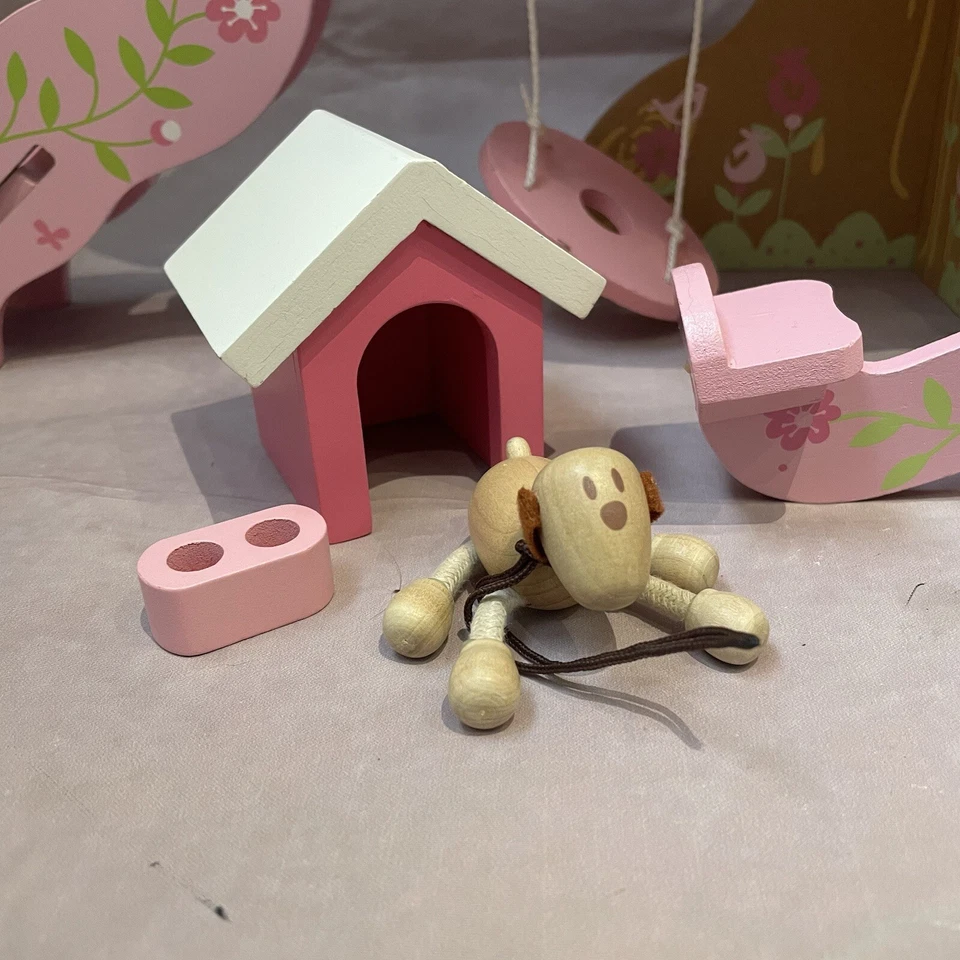 ELC - Early Learning Centre Rosebud Wooden Tree Doll House With People figures - Image 3 of 4