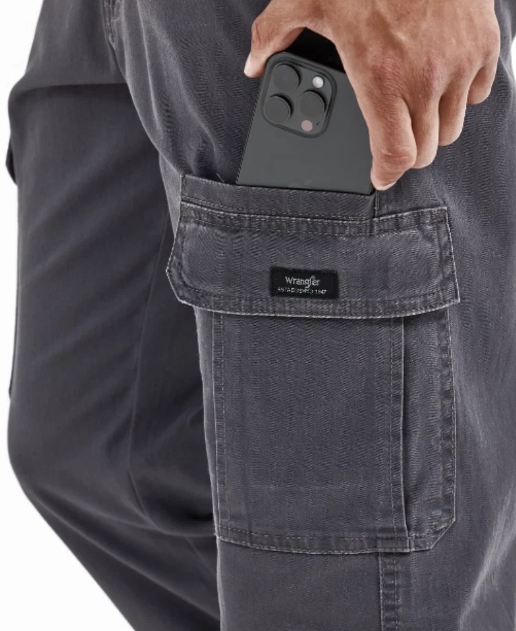 Men's Wrangler cargo pants w/ stretch relaxed fit Anthracite Grey CHOOSE SIZE
Opens in a new window