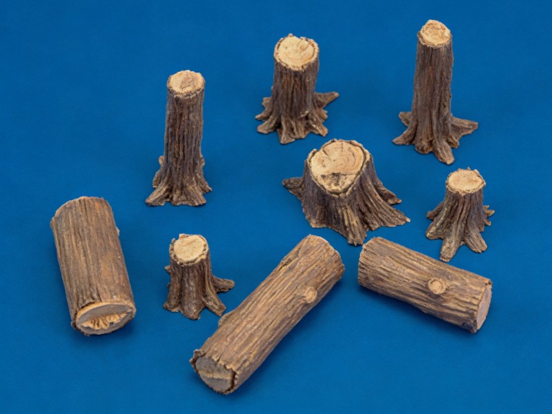 Tree Trunks And Stumps Dioramas Unassembled Unpainted