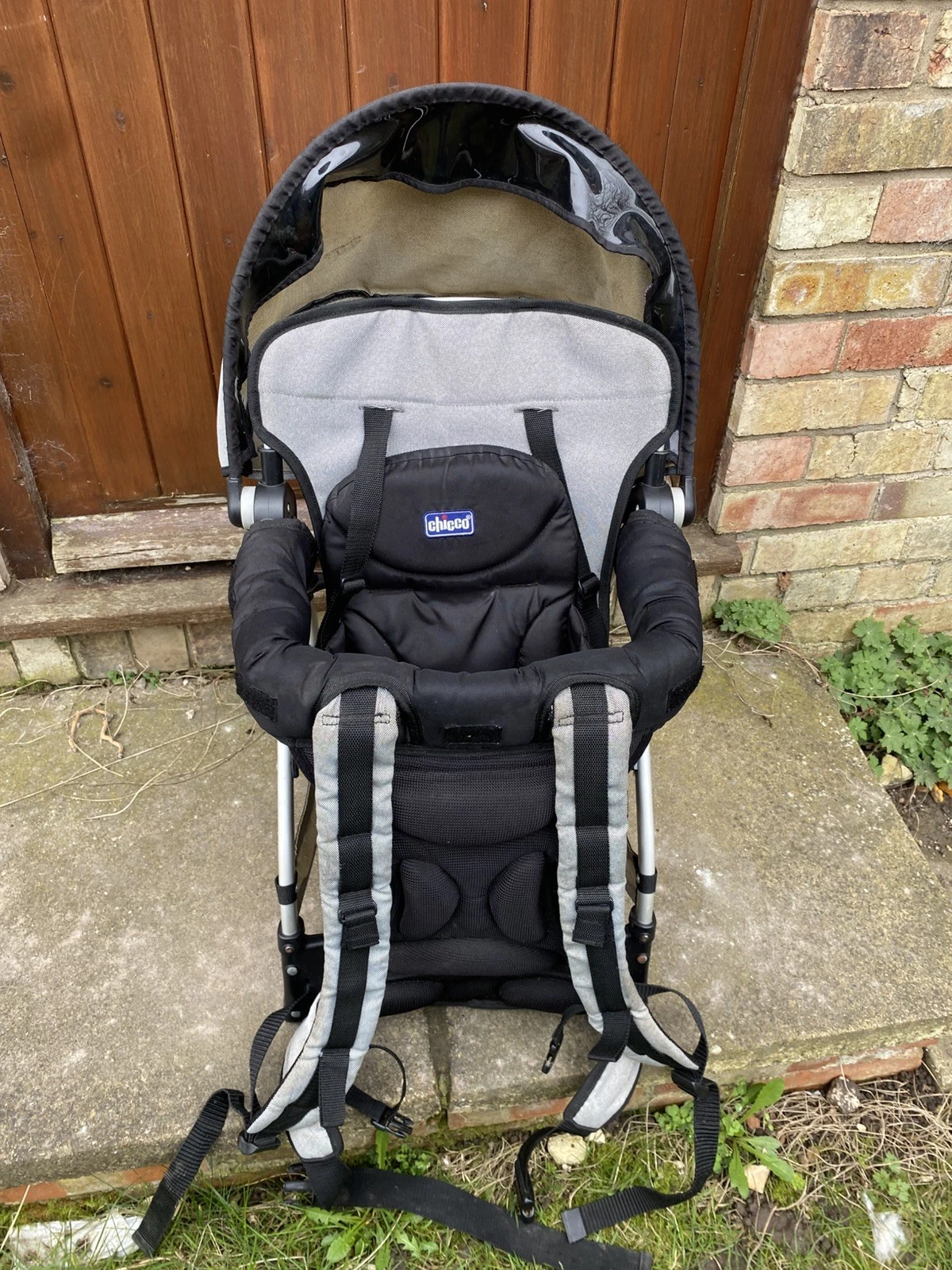 Chicco Caddy Child Carrier Backpack Hiking Baby Carrier w/ Canopy Grey
Opens in a new window or tab