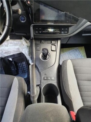 mittelkonsole TOYOTA AURIS E18 10.2012- 2012 150445