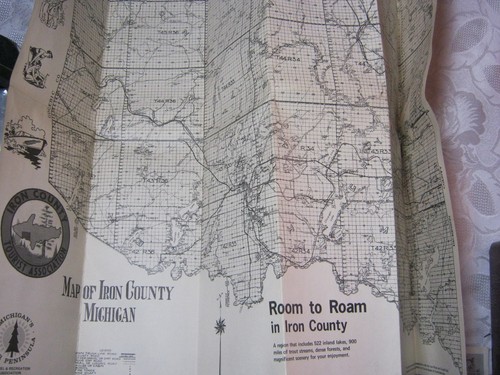 IRON COUNTY MICH VINTAGE RECREATIONAL TRAVEL SOUVENIR VACATION MAP - Picture 3 of 4