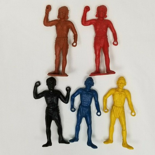 Vintage Plastic Indian Figures Toys 