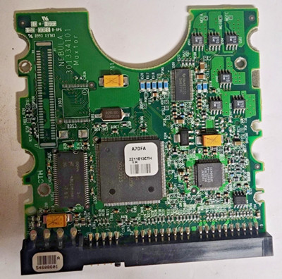 Maxtor 52049H3 20.4GB IDE HDD PCB DiamondMax Plus 45 ROM Chip Present