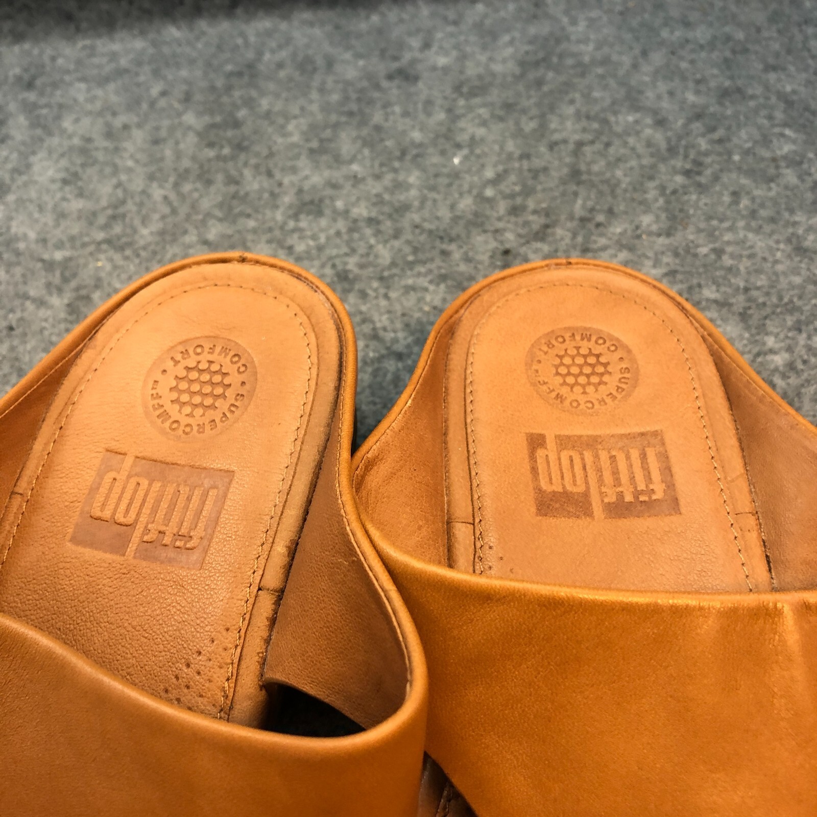 Fit Flop Womens Banda Brown Leather TStrap Thong Wedge Sandals Slides