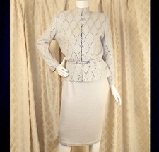 ST. JOHN Metallic Gray Rhinestones Santana Knitted Women Skirt Suit Size 8