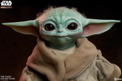 Sideshow Collectibles Baby YodaMandalorian The Child Life
