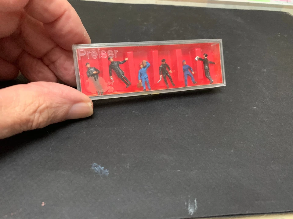 PERSONNAGES PREISER HO REFERENCE 14105 PERSONNEL DE TRIAGE - Photo 2/3