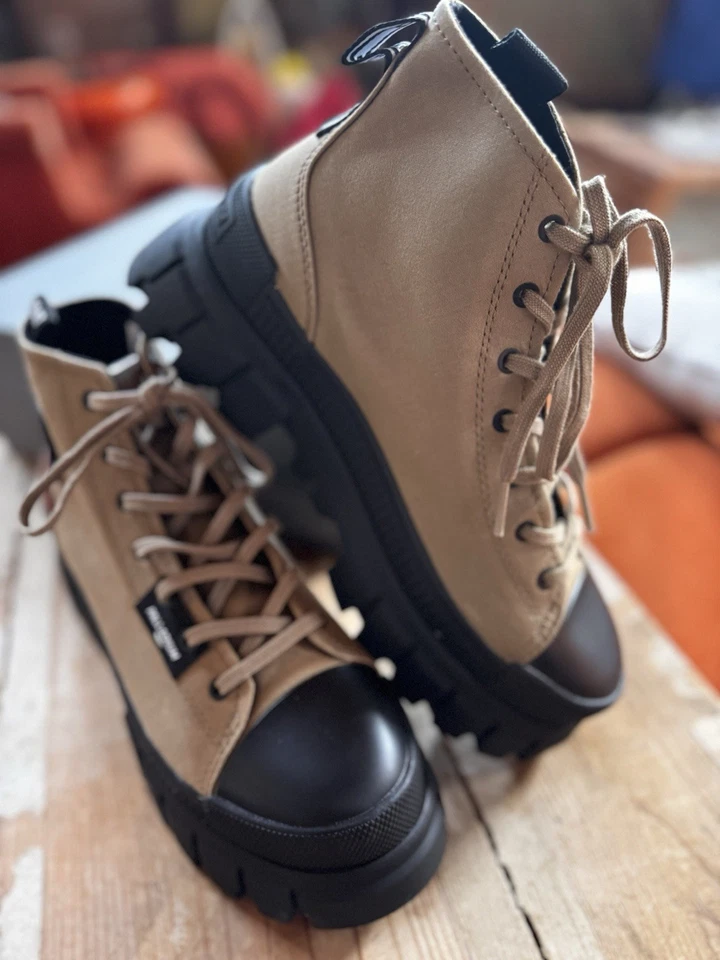 Palladium Women’s Revolt Hi TX Platform Boot, Olive, 97242-307-M size 8 - Image 3 of 3