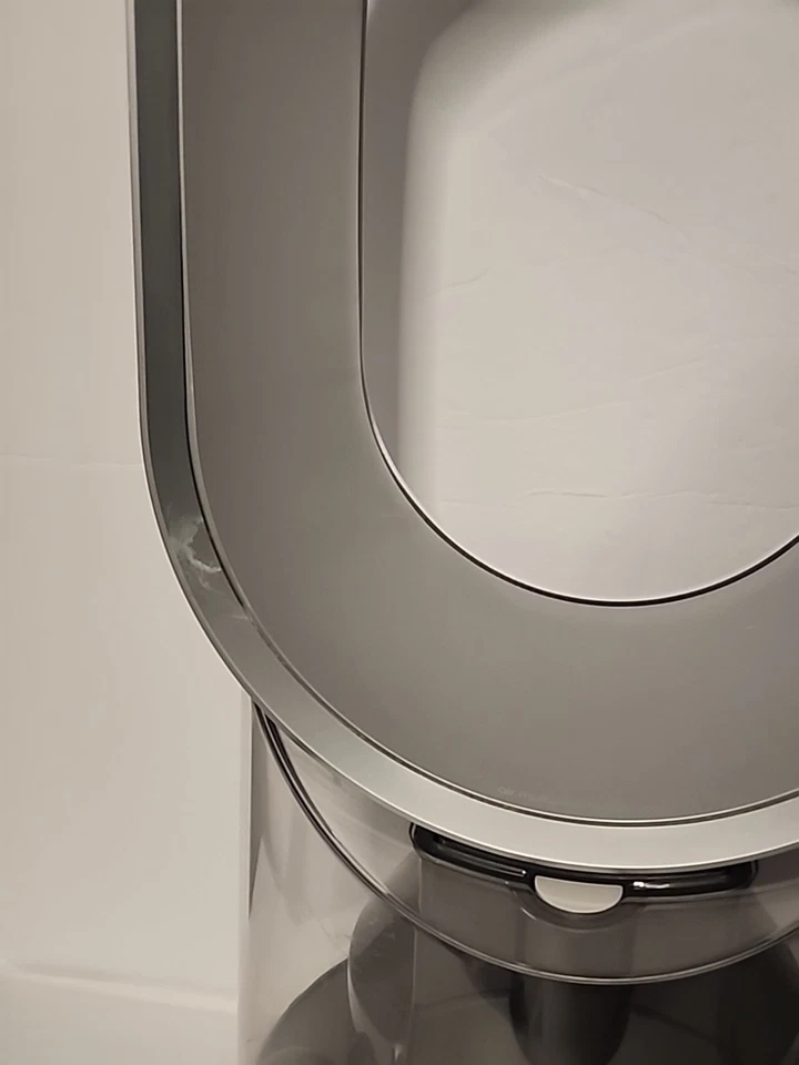 Dyson AM10 Humidifier w/Charger - White/Silver, Remote Not Included Tested Works - Image 3 of 4