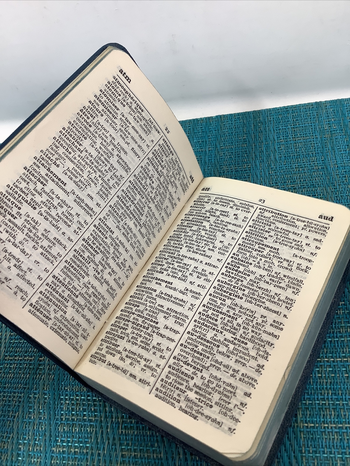 1959 Collins French dictionary FrenchEnglish EnglishFrench