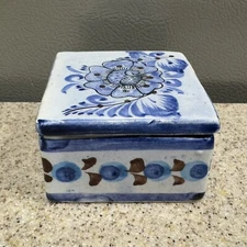 Tonala Mexico Pottery Trinket Box 2.75” Square Lid Blue Flowers Hand Painted VGC