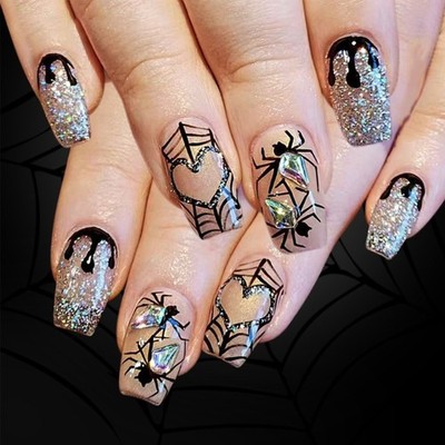 Spiders And Glitters Heart False Nail Halloween Themed Nail Art Accessories