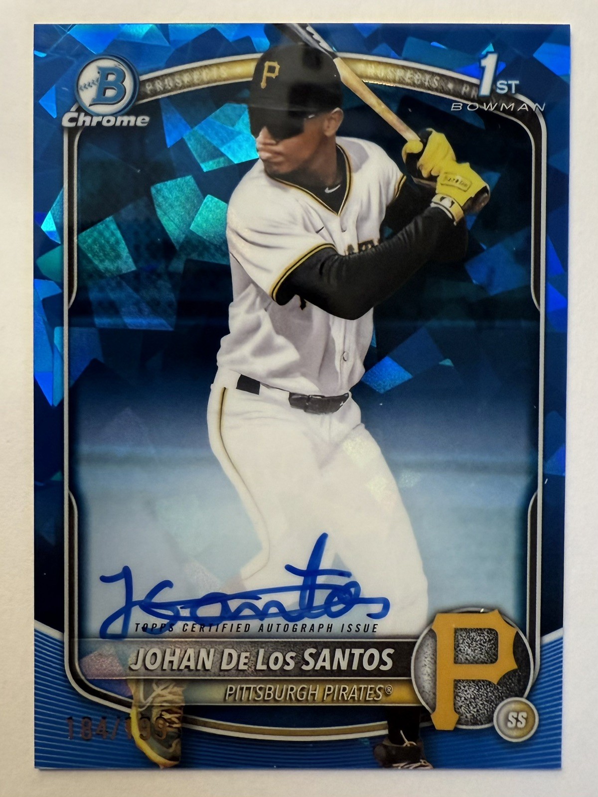 2025 Bowman Chrome Sapphire Johan De Los Santos Auto #184/199 1st Refractor RC